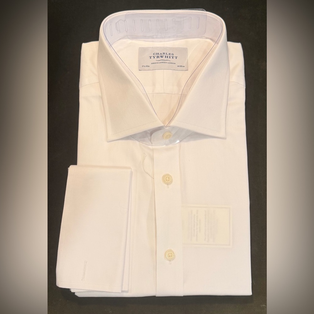 Charles Tyrwhitt White Dress Shirt w/French Cuffs. Size 17 1/2 x 35. New w/ Tags